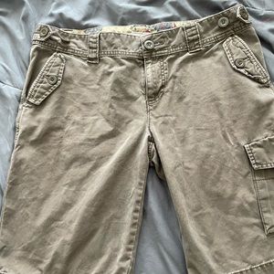 Brown mid rise cargo shorts